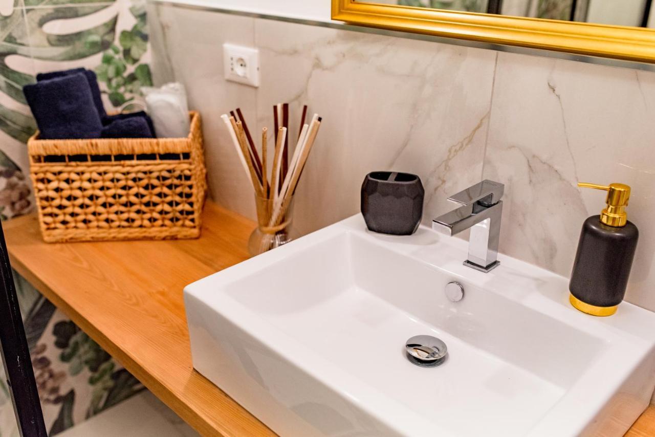 Cavour Central Apartment Турин Экстерьер фото